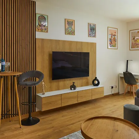 Alfa Albelli Free Parking Air Condition Kösice