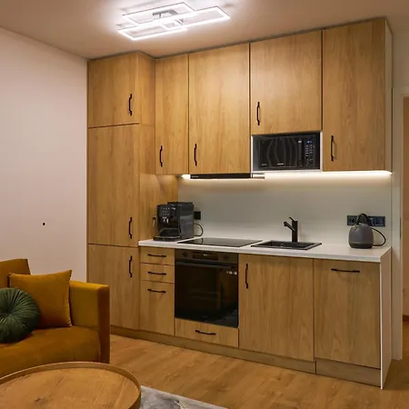 Alfa Albelli With Free Garage Parking Apartmán