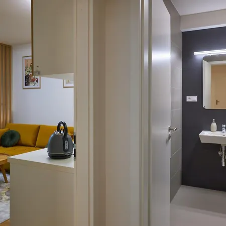 Alfa Albelli With Free Garage Parking Apartmán *