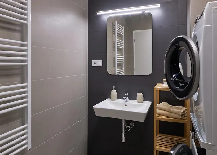 Alfa 2 Free Parking Ac Near Center